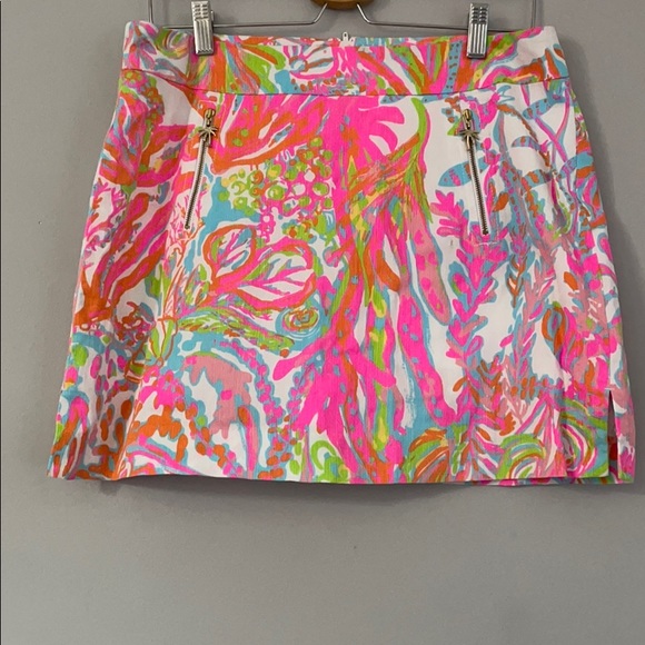 Lilly Pulitzer skort - Picture 2 of 4